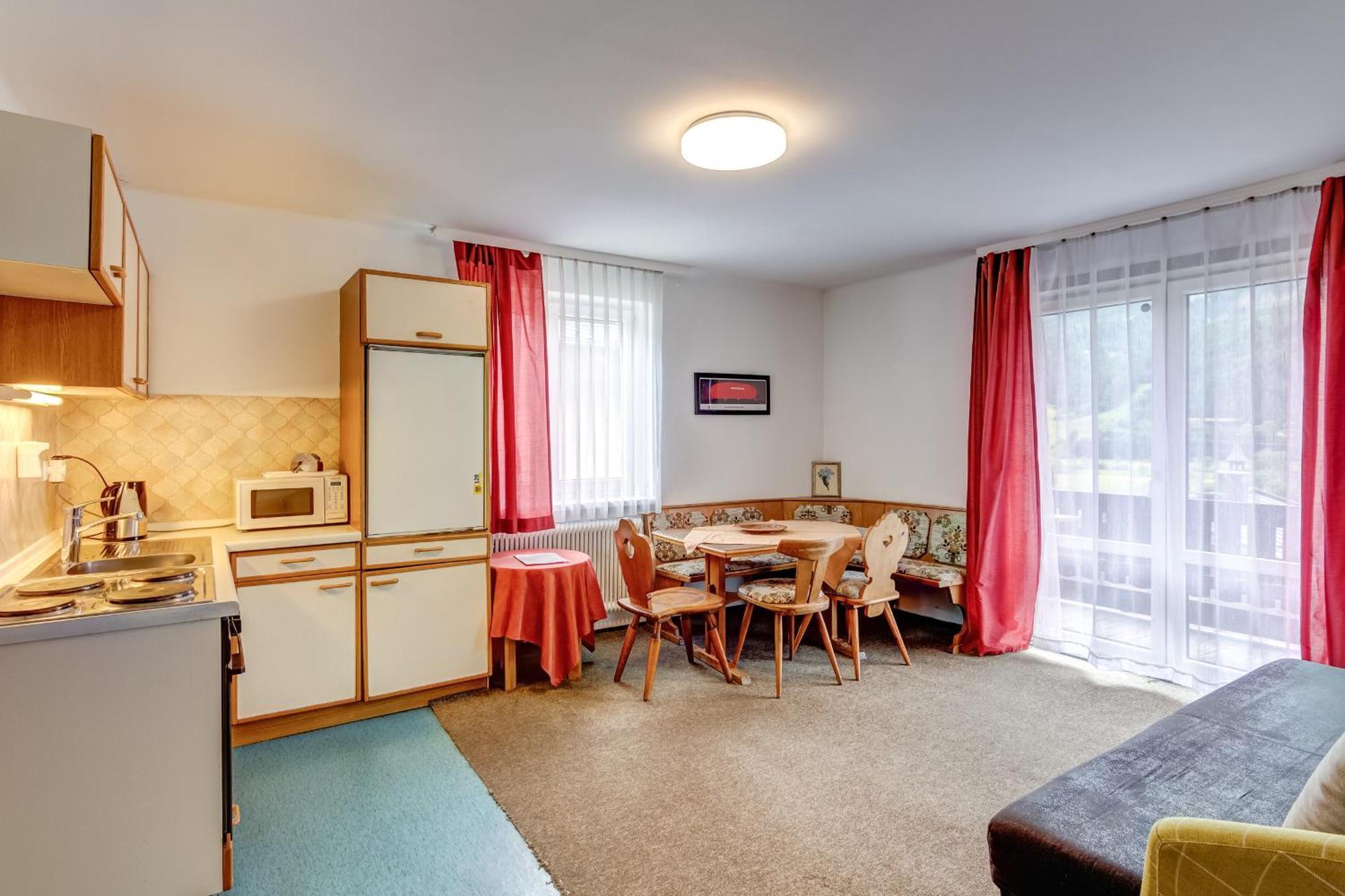 Ludwighaus Apartment Neukirchen am Grossvenediger Bagian luar foto