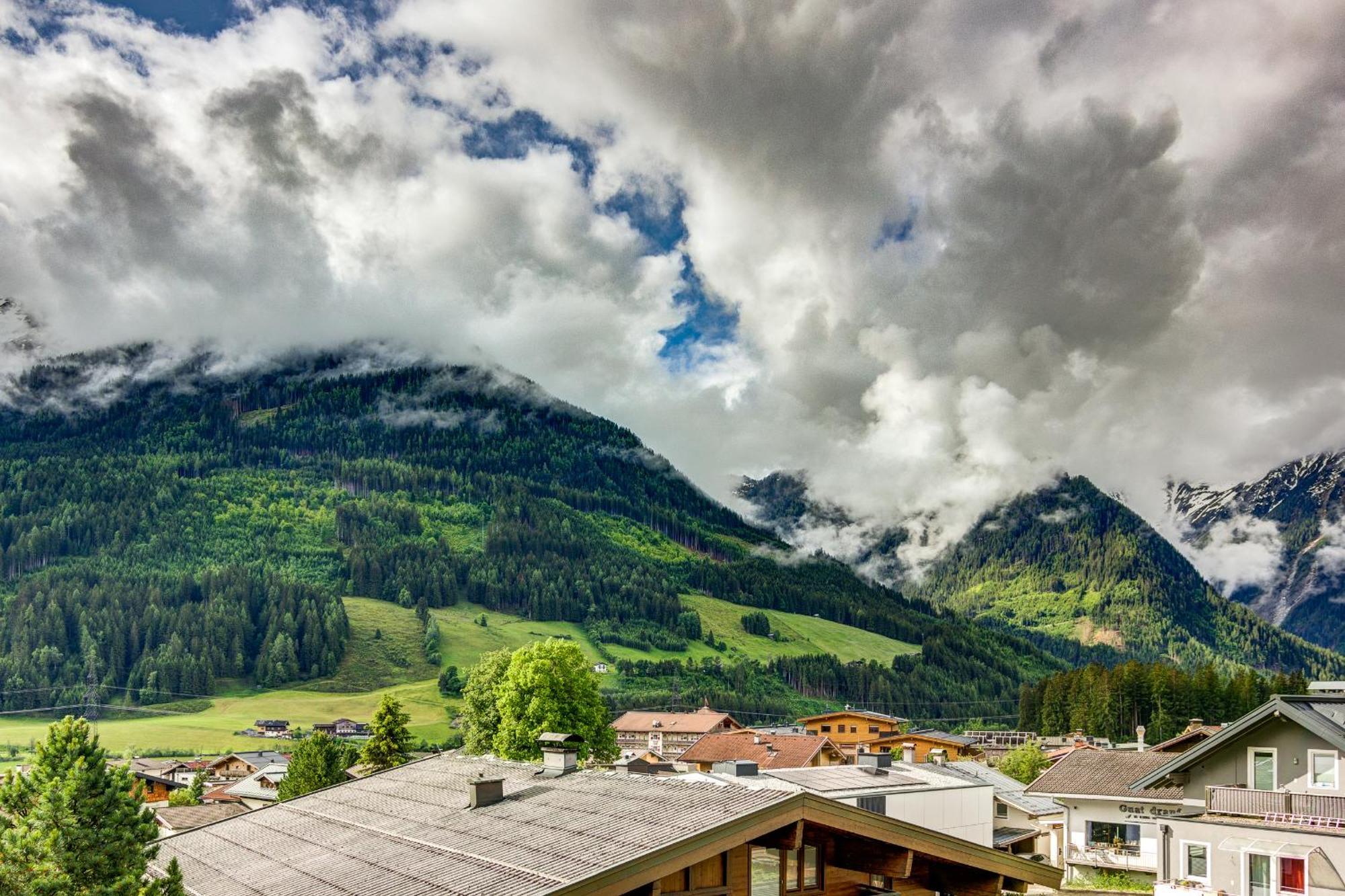 Ludwighaus Apartment Neukirchen am Grossvenediger Bagian luar foto