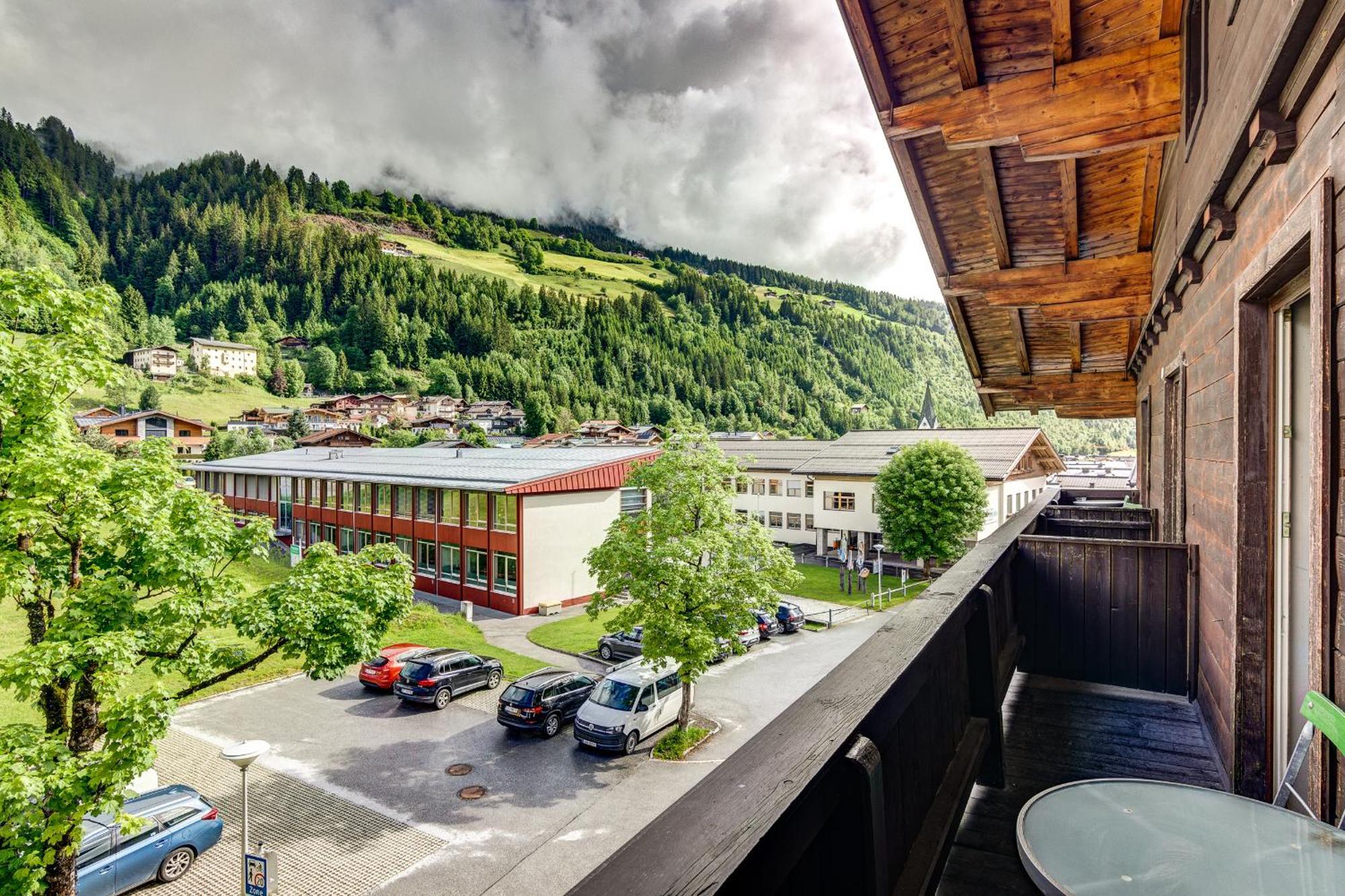 Ludwighaus Apartment Neukirchen am Grossvenediger Bagian luar foto